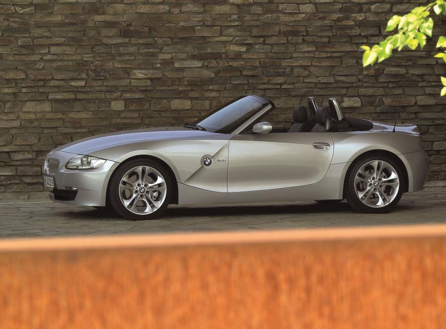  BMW Z4 3.0i Roadster (E85) 2005 года  (WW) (фото 2 из 24)